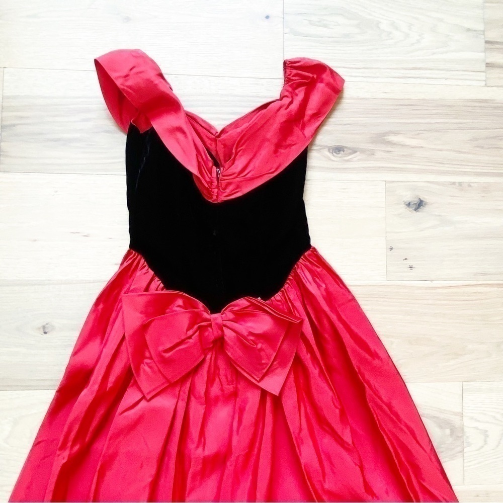 DANCE ALLURE Vintage Velvet & Taffeta Maxi Dress 80s Cosplay Halloween Costume - Picture 4 of 16